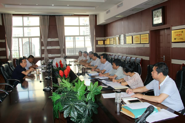隴運(yùn)集團(tuán)公司黨委召開加強(qiáng)黨風(fēng)廉政建設(shè)，全面從嚴(yán)治黨落實(shí)主體責(zé)任專題會議