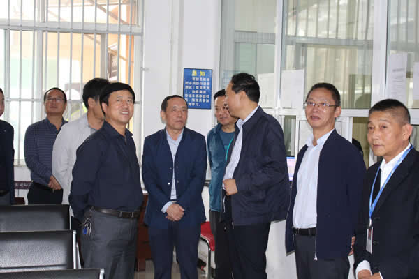 市安委辦主任、安監(jiān)局局長李永宏一行到隴運集團公司檢查指導工作